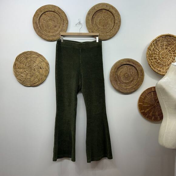 Aerie Green Velvet Ribbed Flare Wide Leg Pull On Pant Sweats XL - Picture 1 of 5